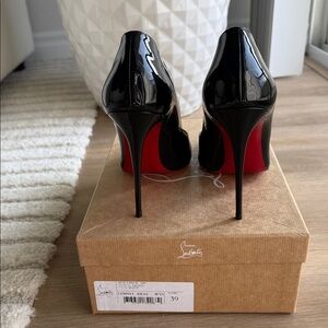 Christian Louboutin Hot Chick 100